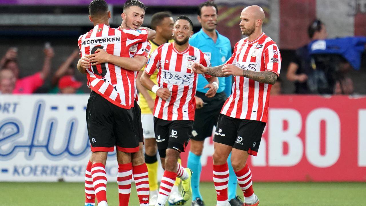 怀疑裁判不 怀疑裁判不