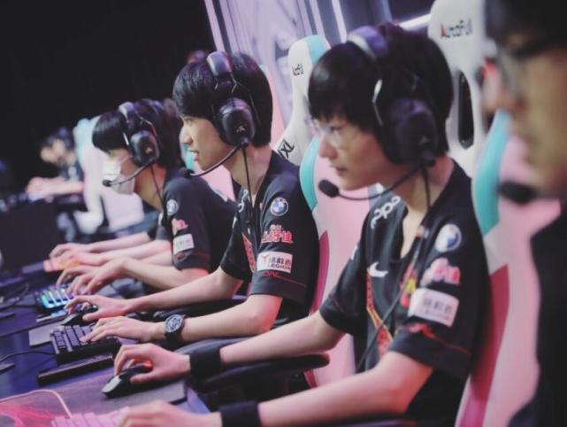 这座以其汽 这座以其汽